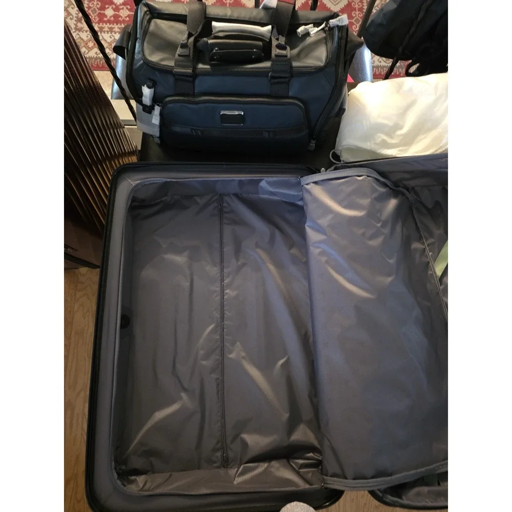 NEW Tumi V4 30.5